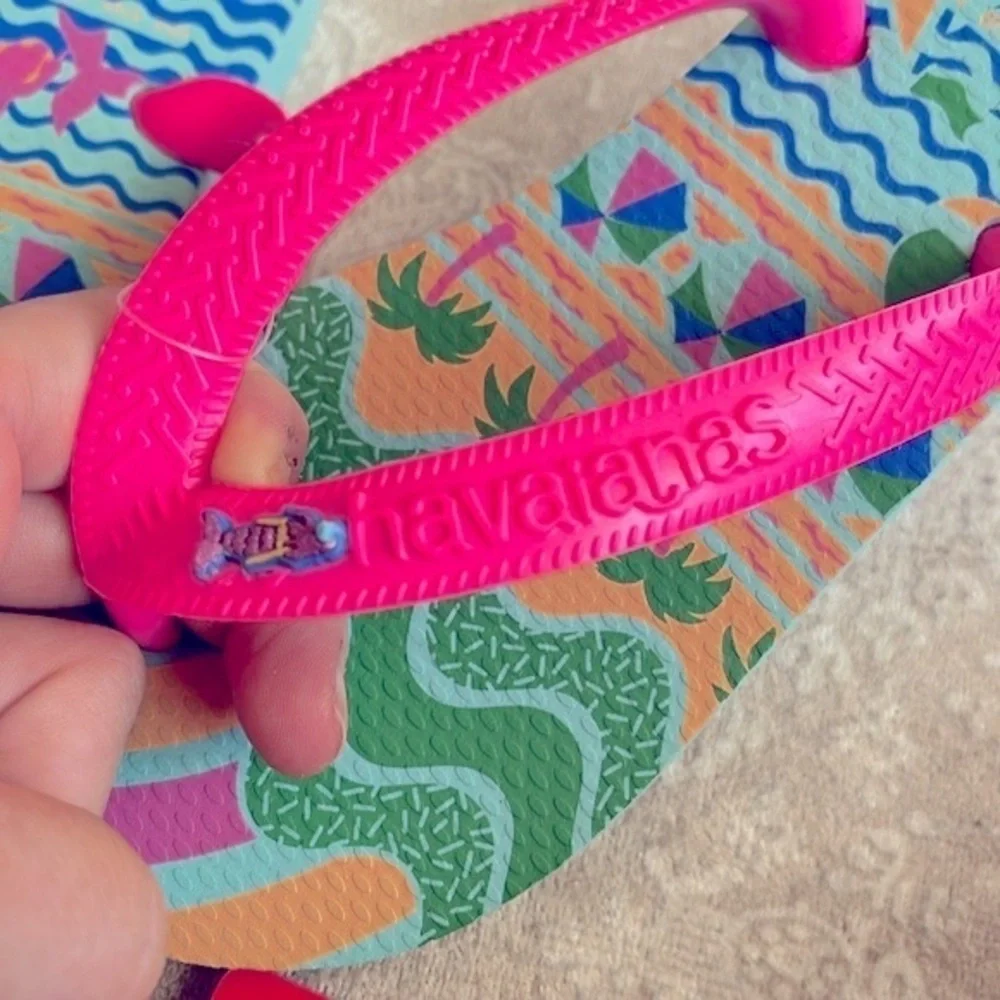 Brand New Havaianas Set of 2 Pairs Girls Flip Flops Mermaid Sea Glitter Cherries